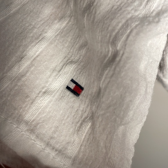 Tommy Hilfiger women size Small blouse, new without tags - Picture 3 of 6